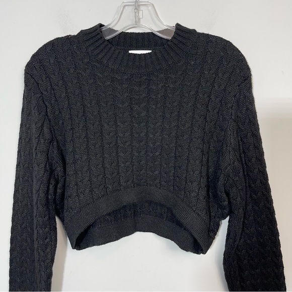 DANIELLE BERNSTEIN Cable Knit Cropped Sweater Black Size S WeWoreWhat - Picture 8 of 12